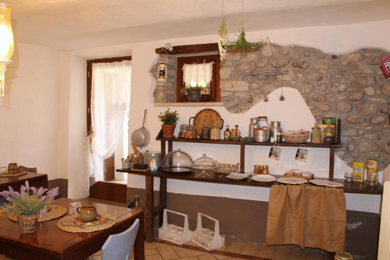 Agriturismo B&B Le Casette Sul Garda Cavaion Veronese Bagian luar foto