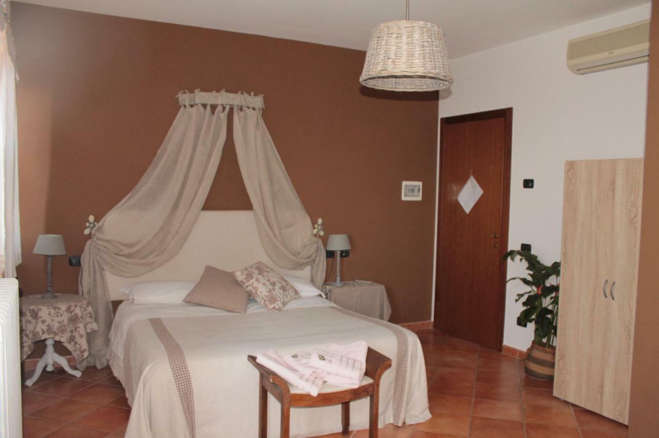 Agriturismo B&B Le Casette Sul Garda Cavaion Veronese Bagian luar foto